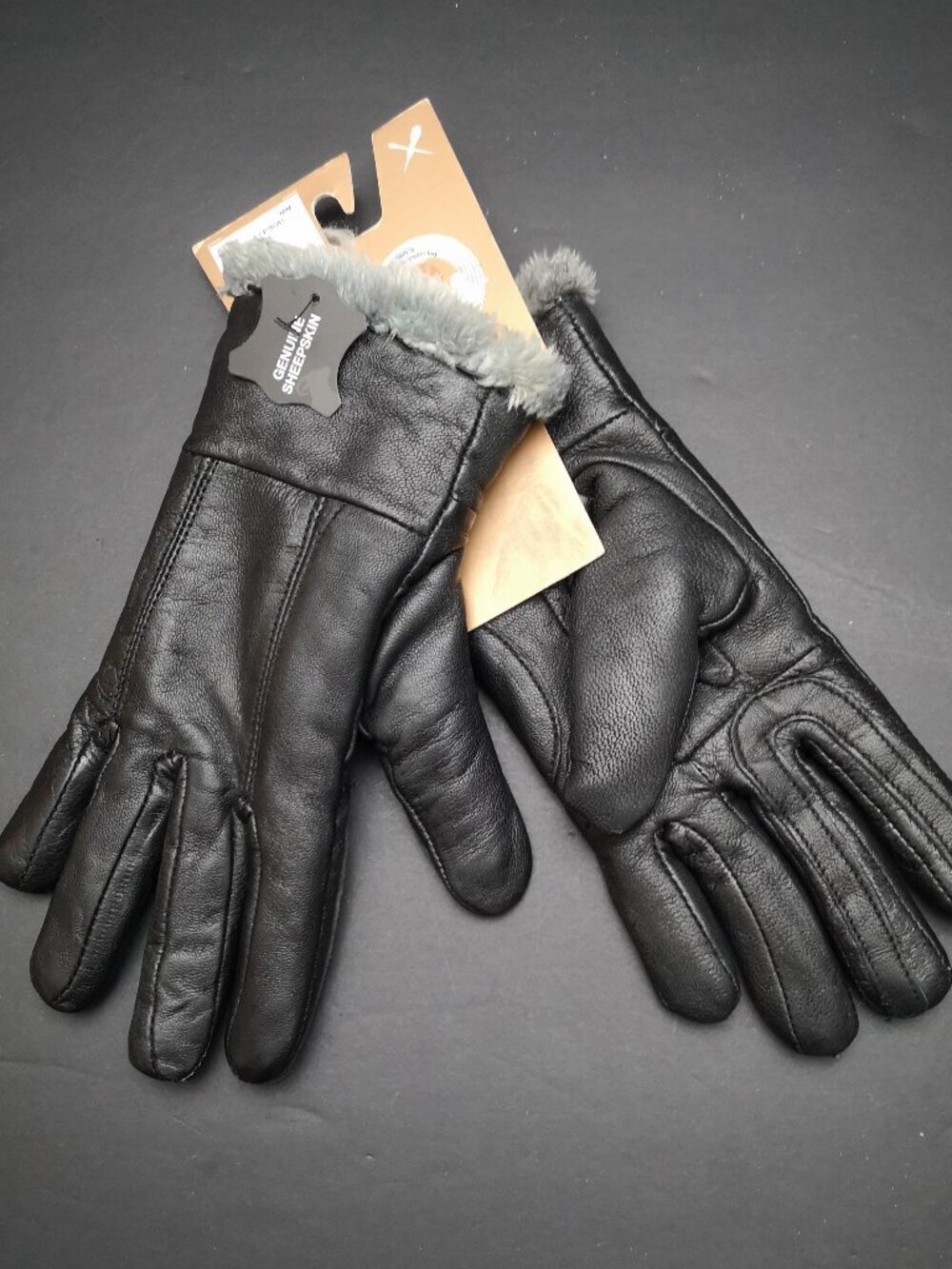 NWT Denver Hayes Ladies Size Medium Black Leather Gloves w/ Grey Faux Fur Lining